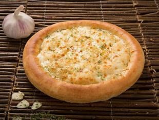  Garlic Bread Pizza with Cheese
